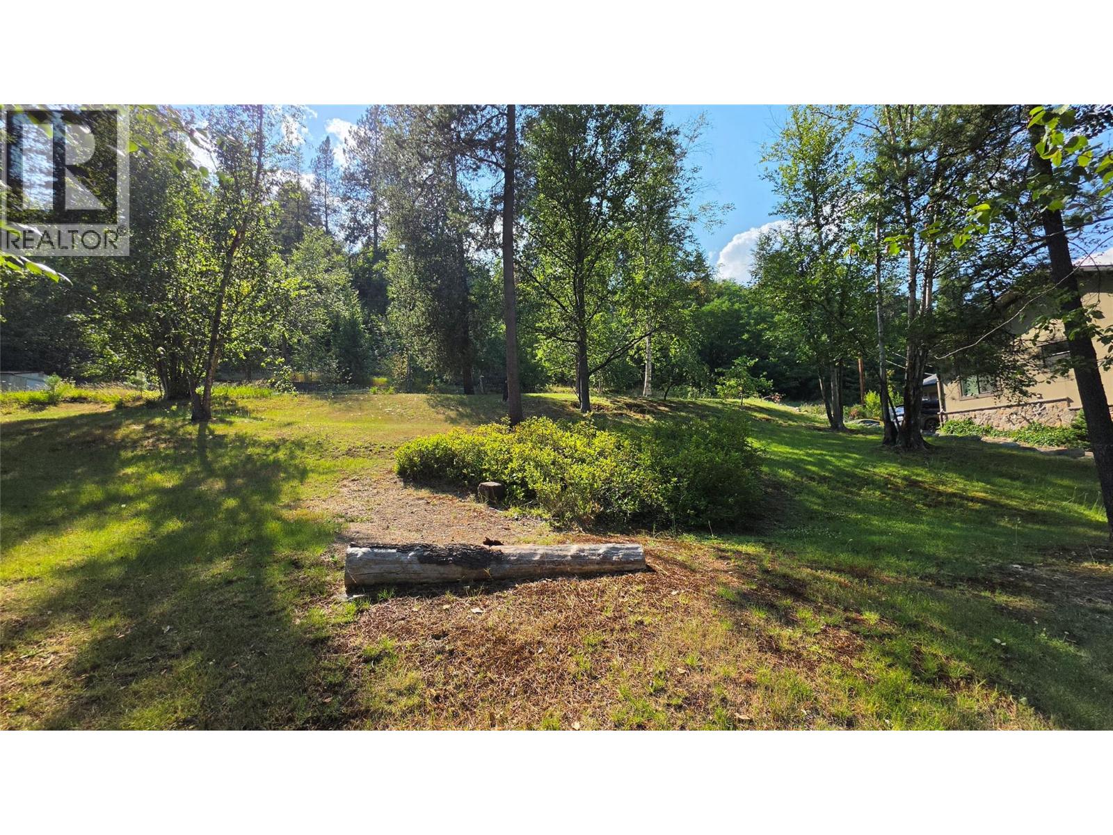 3108 1st Avenue, Castlegar, British Columbia  V1N 2R3 - Photo 8 - 10395317