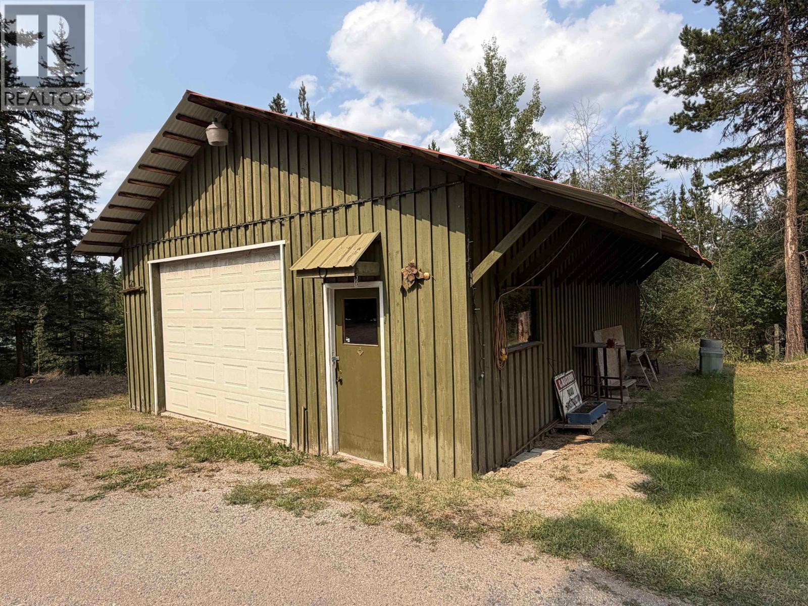 6709 Katchmar Road, Lone Butte, British Columbia  V0K 1X3 - Photo 9 - R3155344
