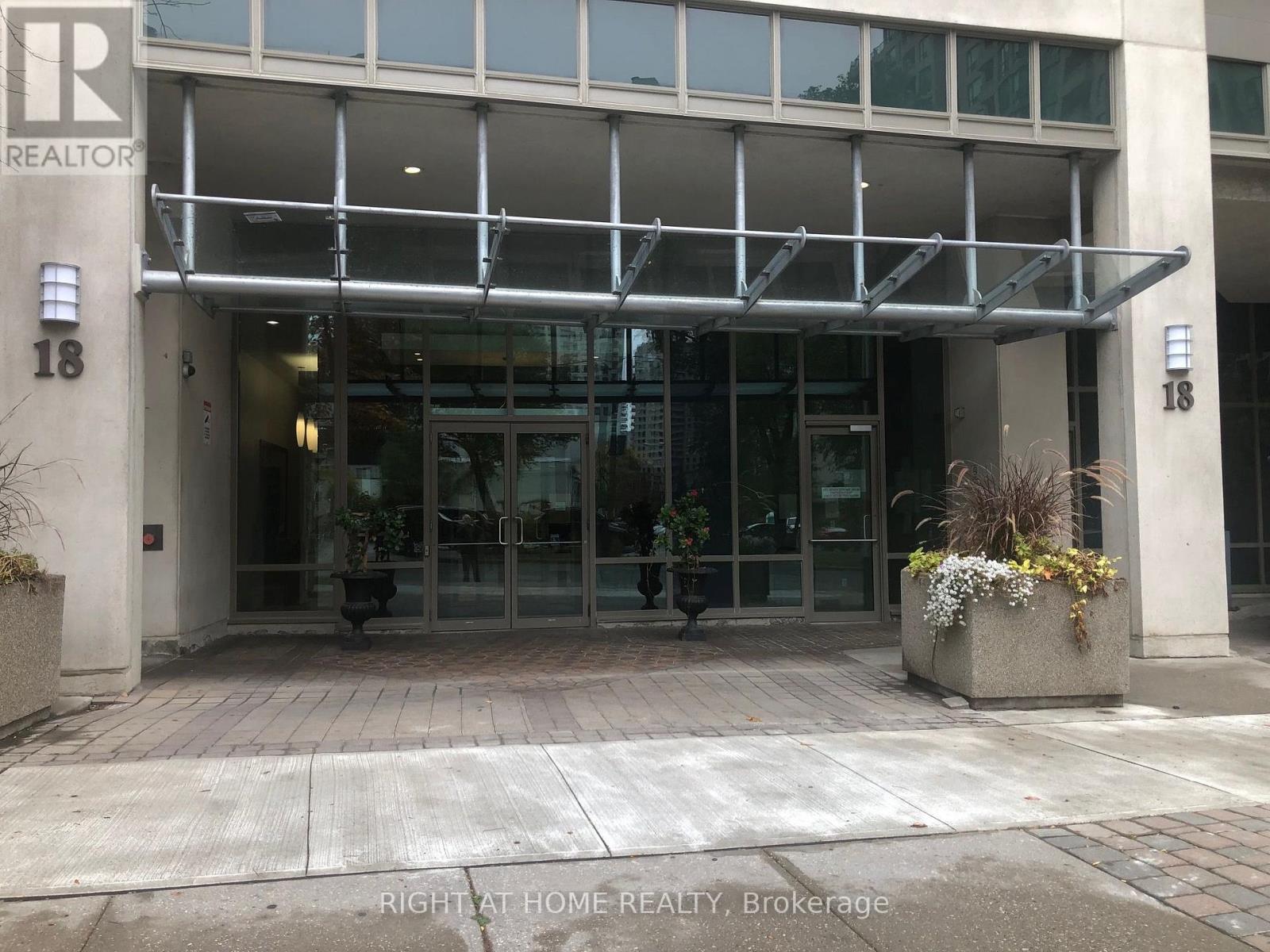 603 - 18 Parkview Avenue, Toronto, Ontario  M2N 7H7 - Photo 2 - C13668920