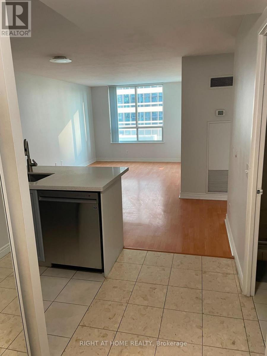 603 - 18 Parkview Avenue, Toronto, Ontario  M2N 7H7 - Photo 5 - C13668920