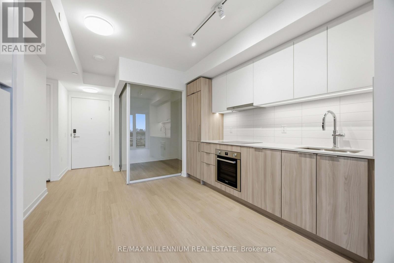 1703 - 15 Salomon Drive, Toronto, Ontario  M3C 0T2 - Photo 11 - C13668958