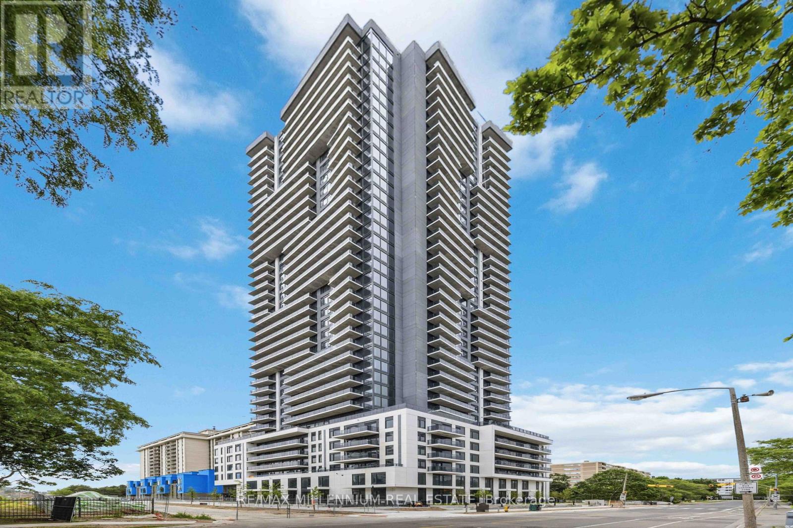 1703 - 15 Salomon Drive, Toronto, Ontario  M3C 0T2 - Photo 2 - C13668958