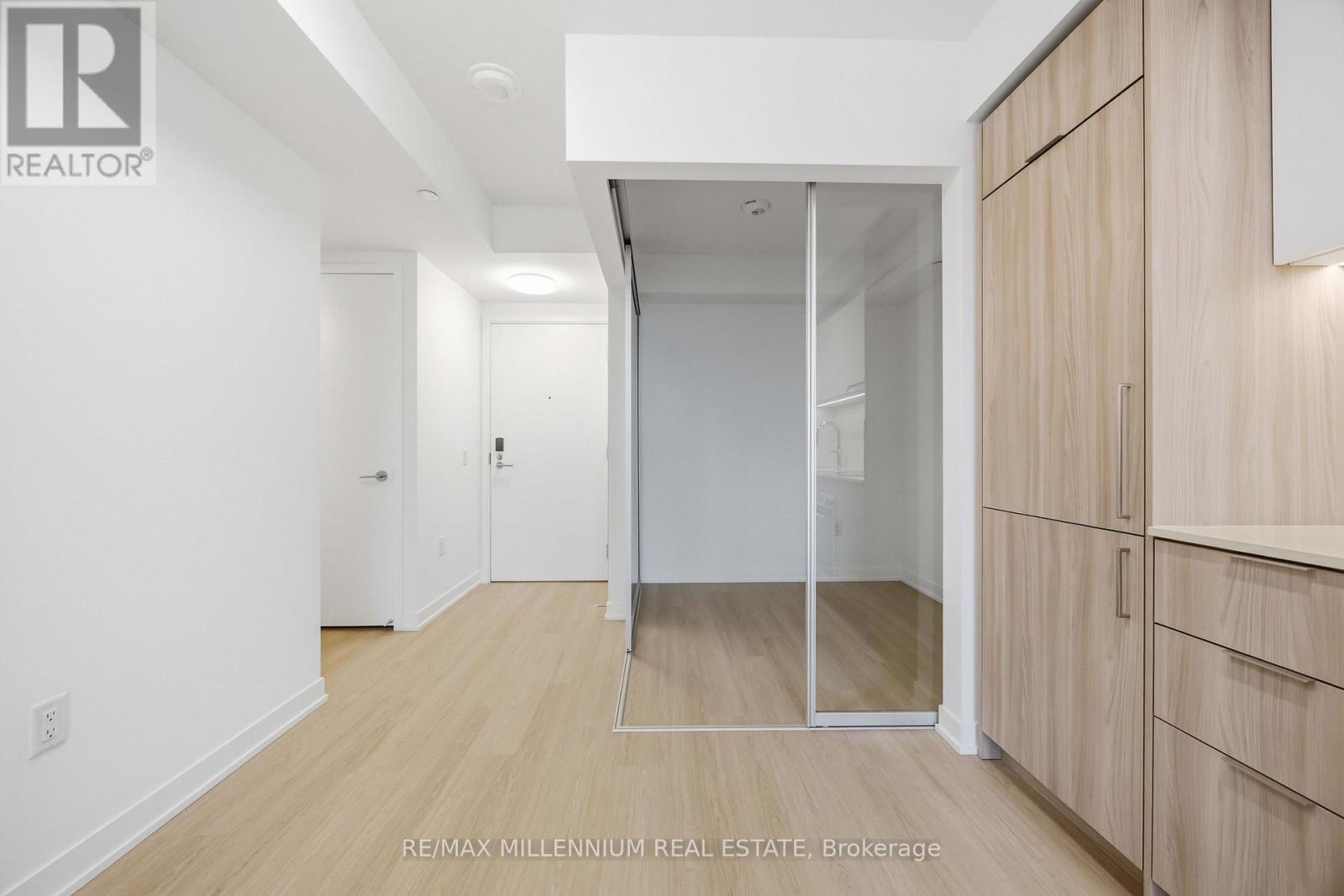 1703 - 15 Salomon Drive, Toronto, Ontario  M3C 0T2 - Photo 21 - C13668958