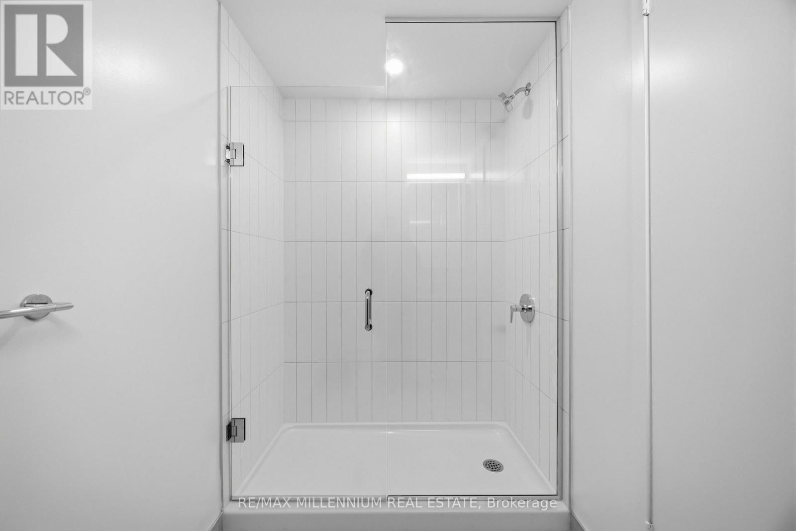 1703 - 15 Salomon Drive, Toronto, Ontario  M3C 0T2 - Photo 29 - C13668958