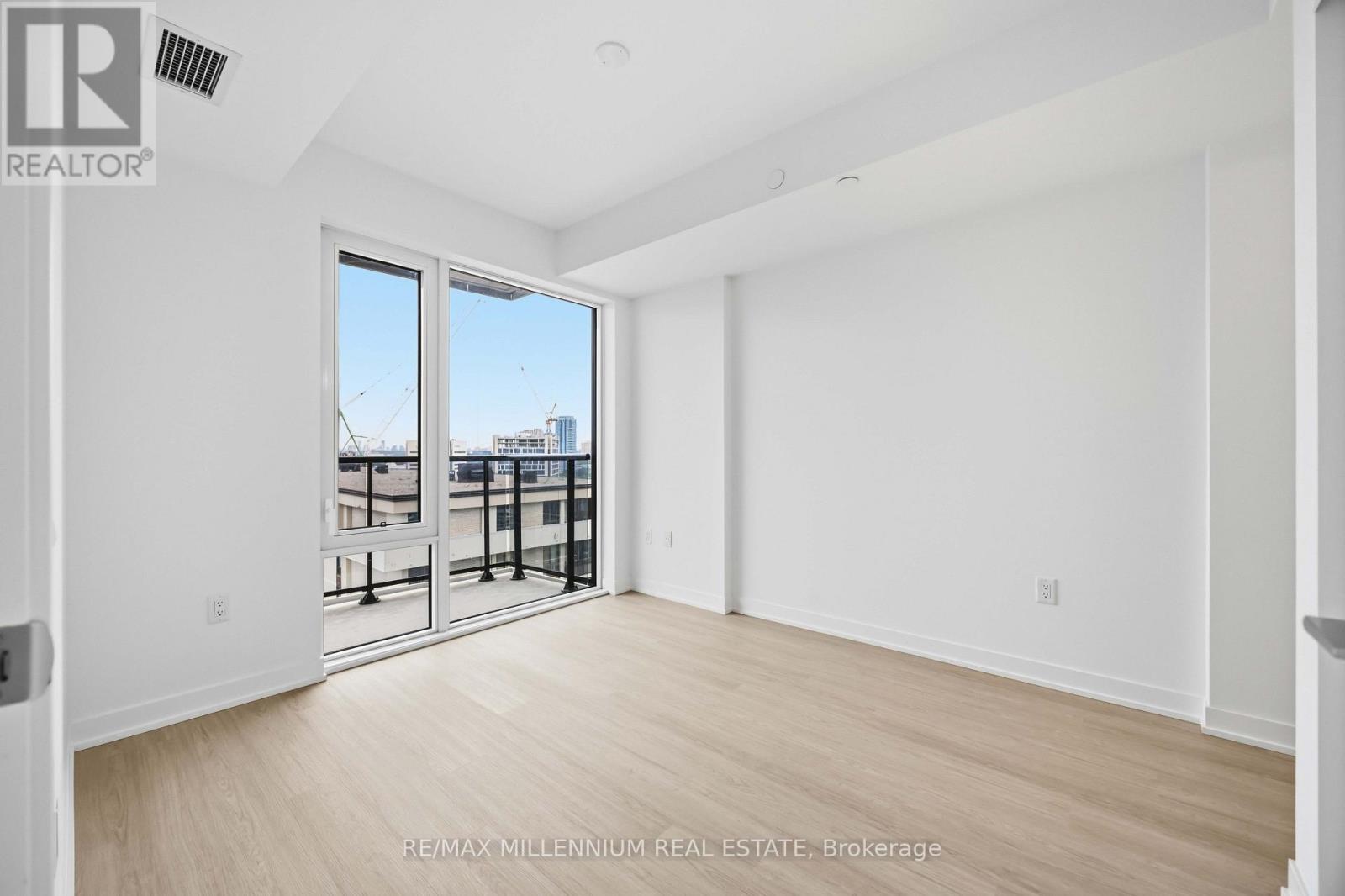 1703 - 15 Salomon Drive, Toronto, Ontario  M3C 0T2 - Photo 30 - C13668958