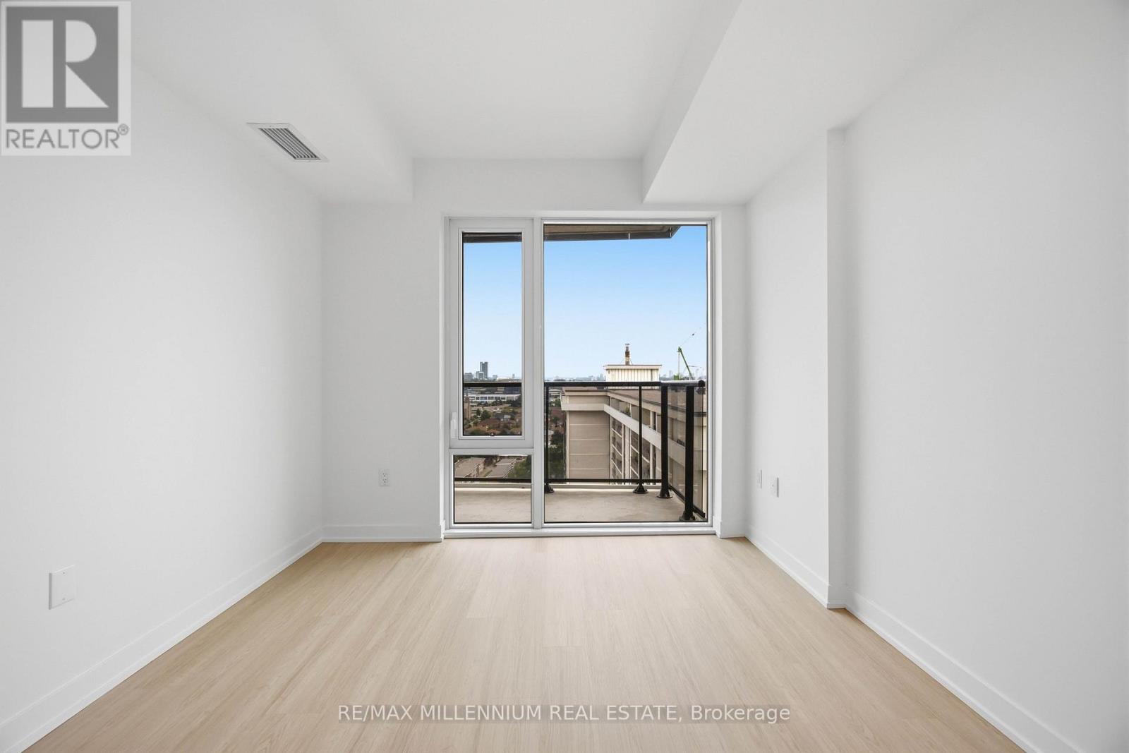 1703 - 15 Salomon Drive, Toronto, Ontario  M3C 0T2 - Photo 31 - C13668958