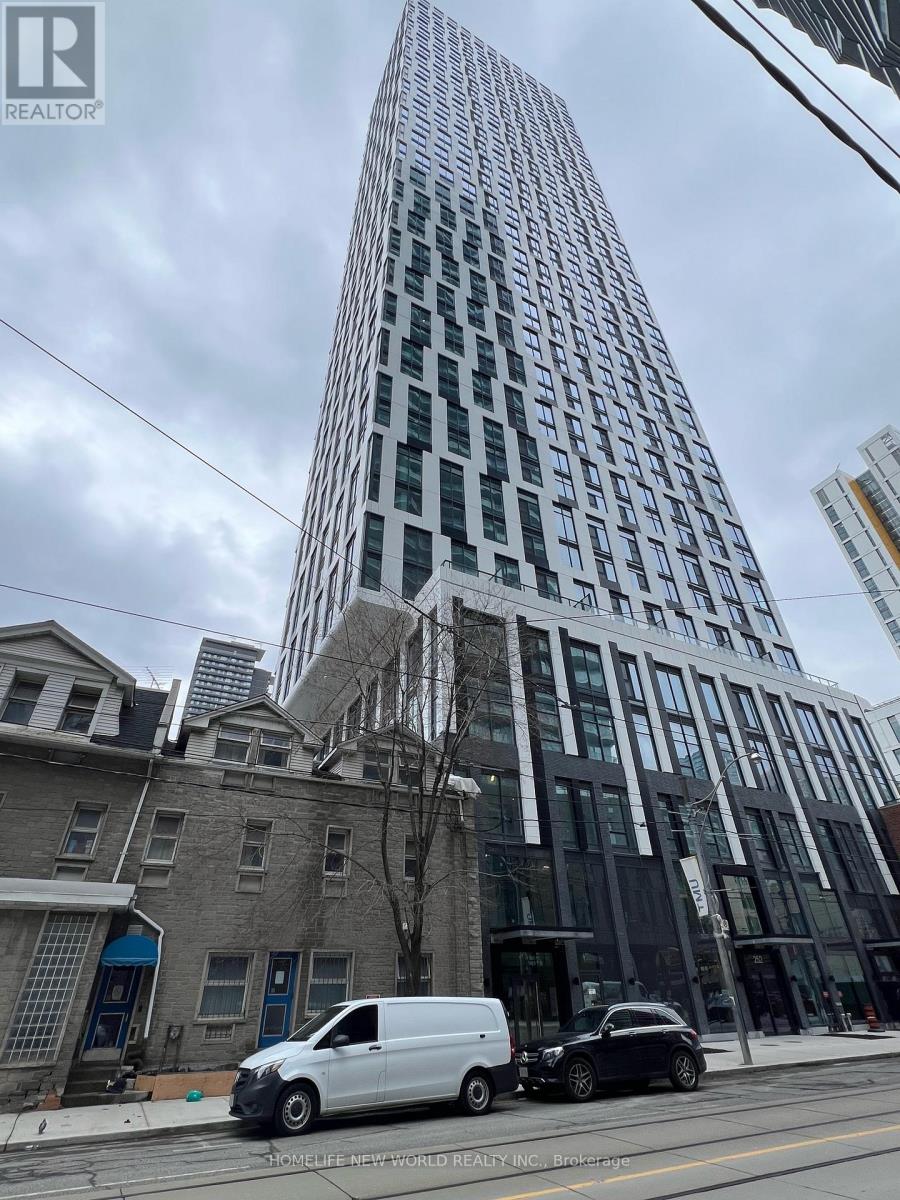 807 - 252 CHURCH STREET