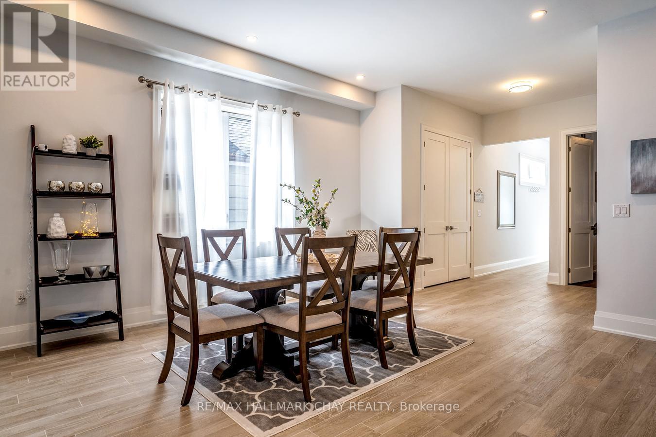 611 Northcliffe Boulevard, Toronto, Ontario  M6E 3L8 - Photo 11 - C13669036