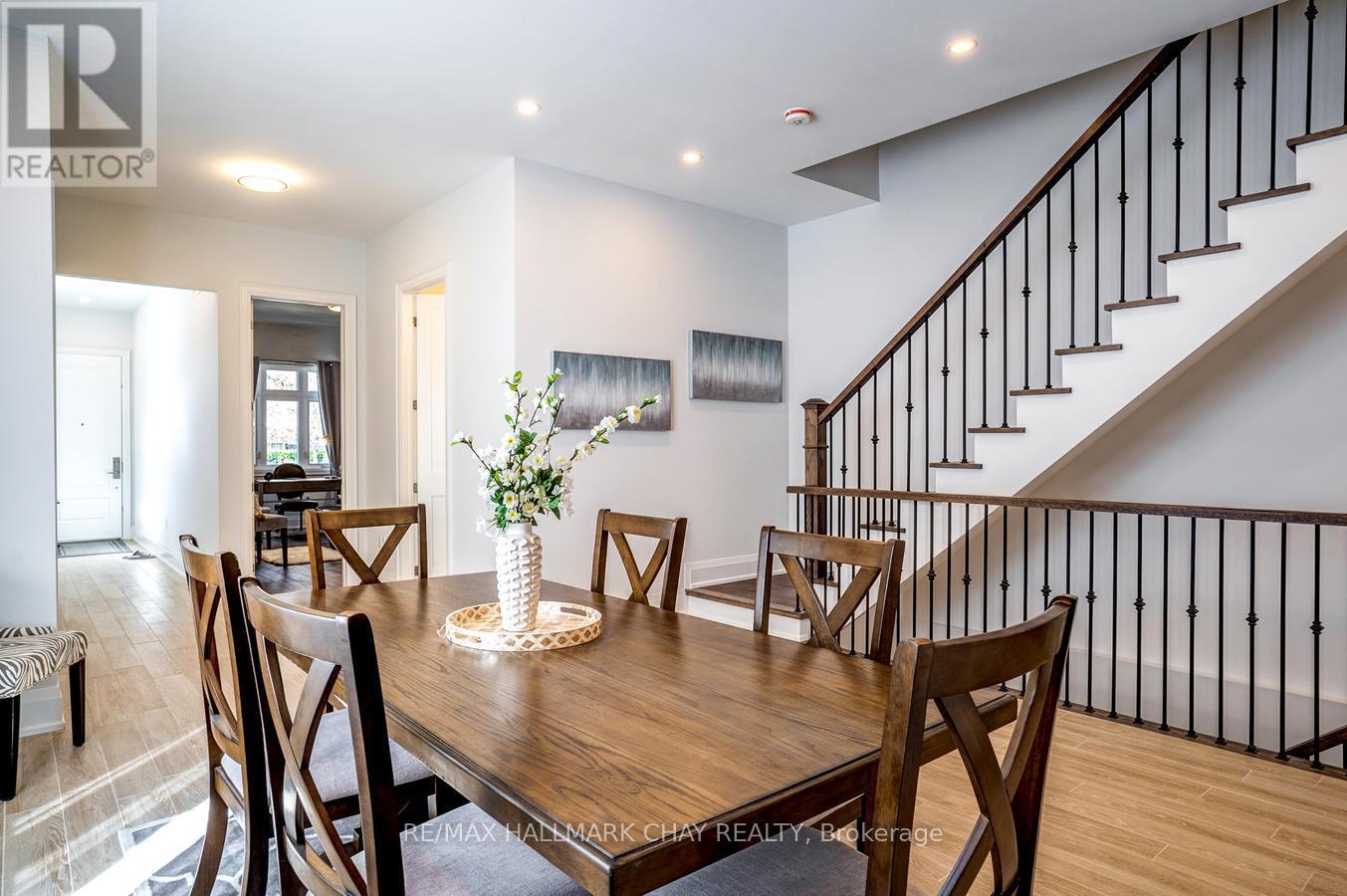 611 Northcliffe Boulevard, Toronto, Ontario  M6E 3L8 - Photo 12 - C13669036