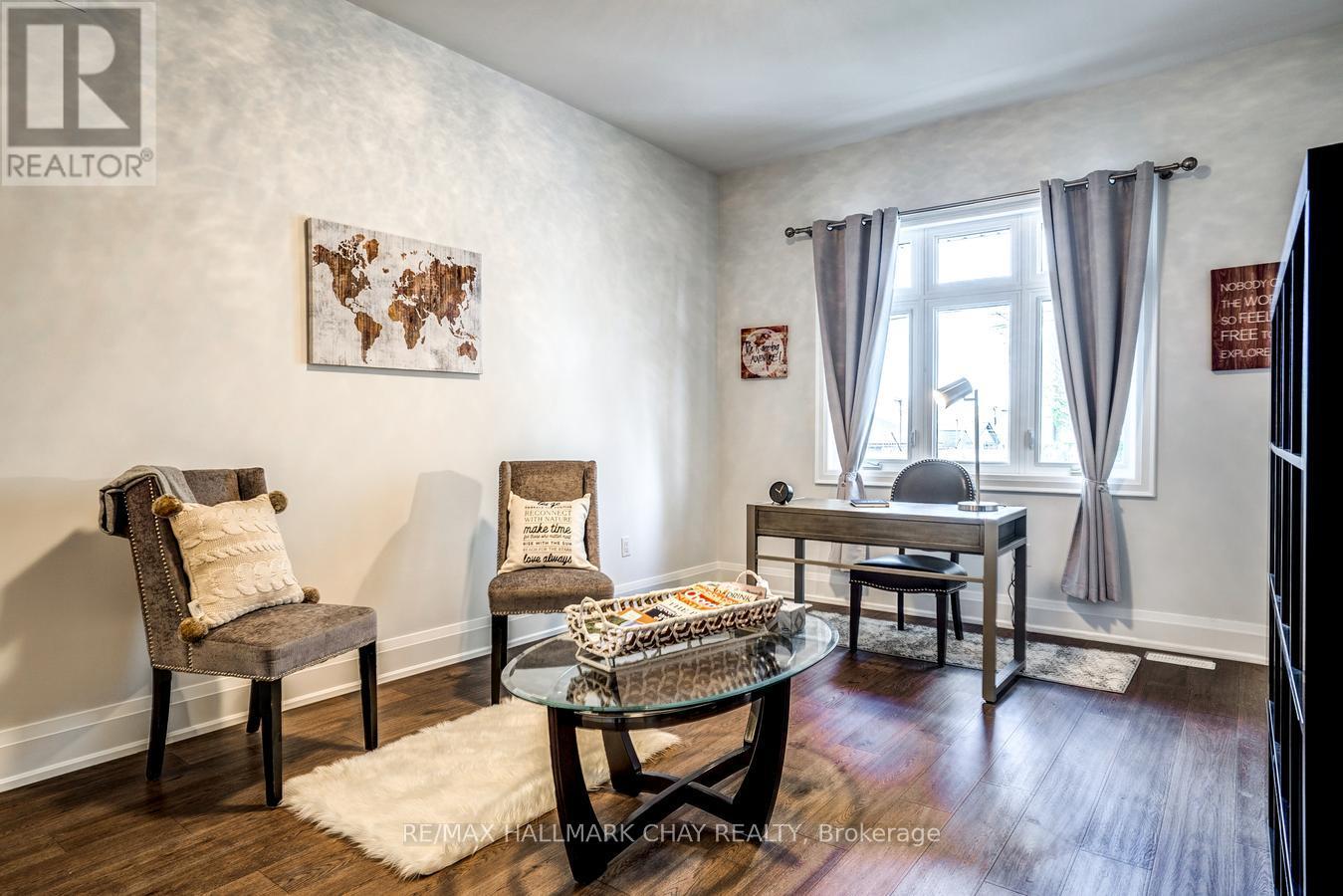 611 Northcliffe Boulevard, Toronto, Ontario  M6E 3L8 - Photo 14 - C13669036