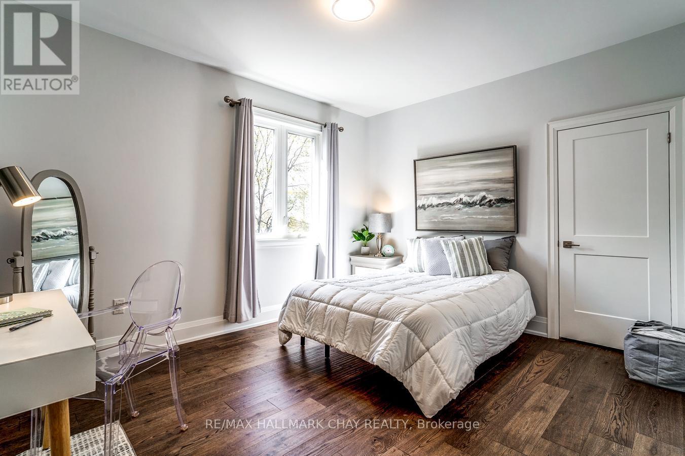 611 Northcliffe Boulevard, Toronto, Ontario  M6E 3L8 - Photo 24 - C13669036
