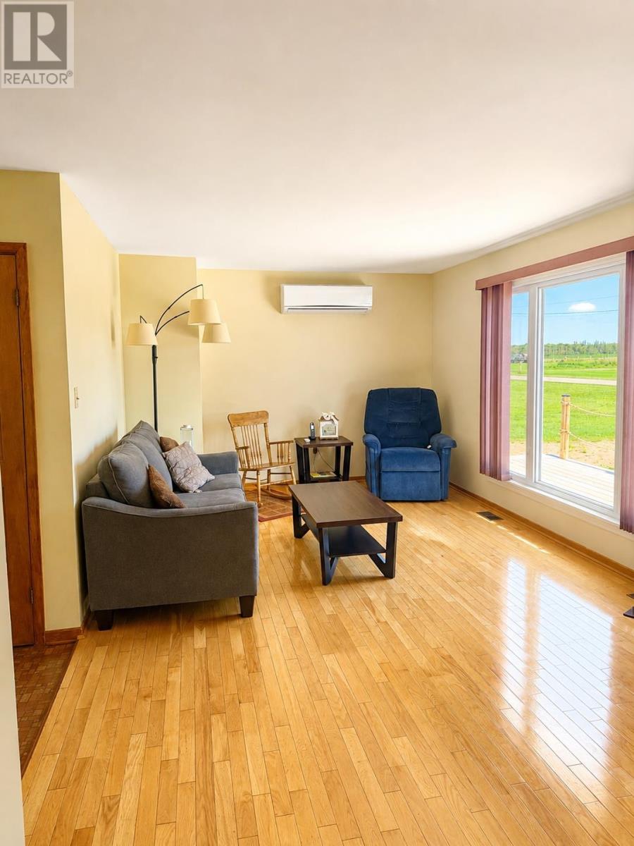 8569 Rte 14, Campbellton, Prince Edward Island  C0B 1E0 - Photo 3 - 202610183