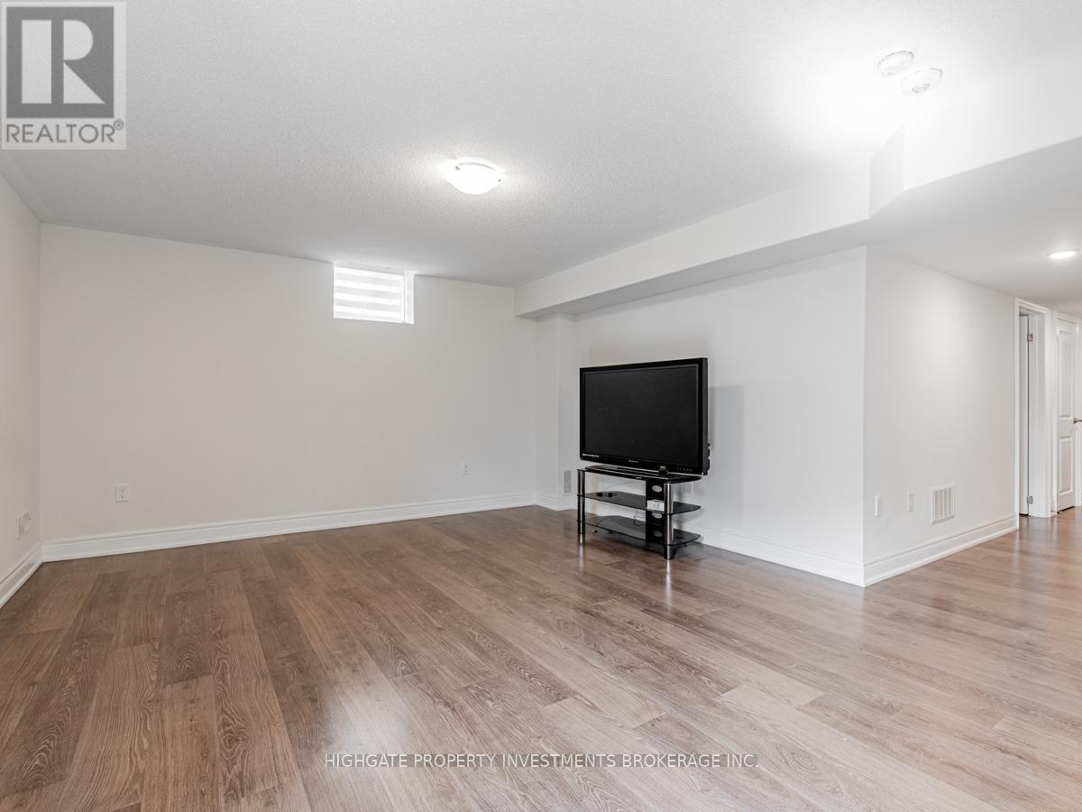 Bsmt - 1055 Purus Path, Pickering, Ontario  L1V 2P8 - Photo 12 - E13668970