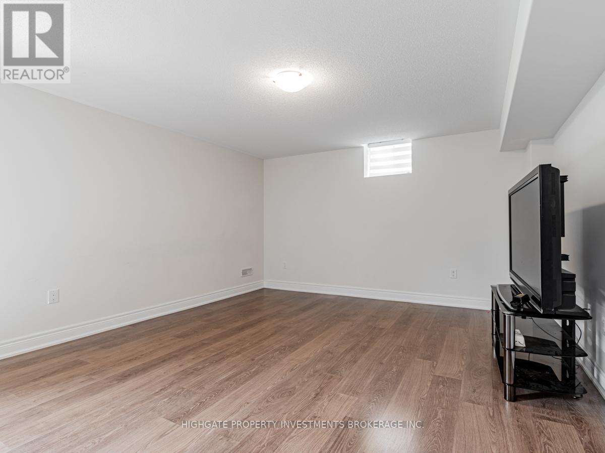 Bsmt - 1055 Purus Path, Pickering, Ontario  L1V 2P8 - Photo 13 - E13668970