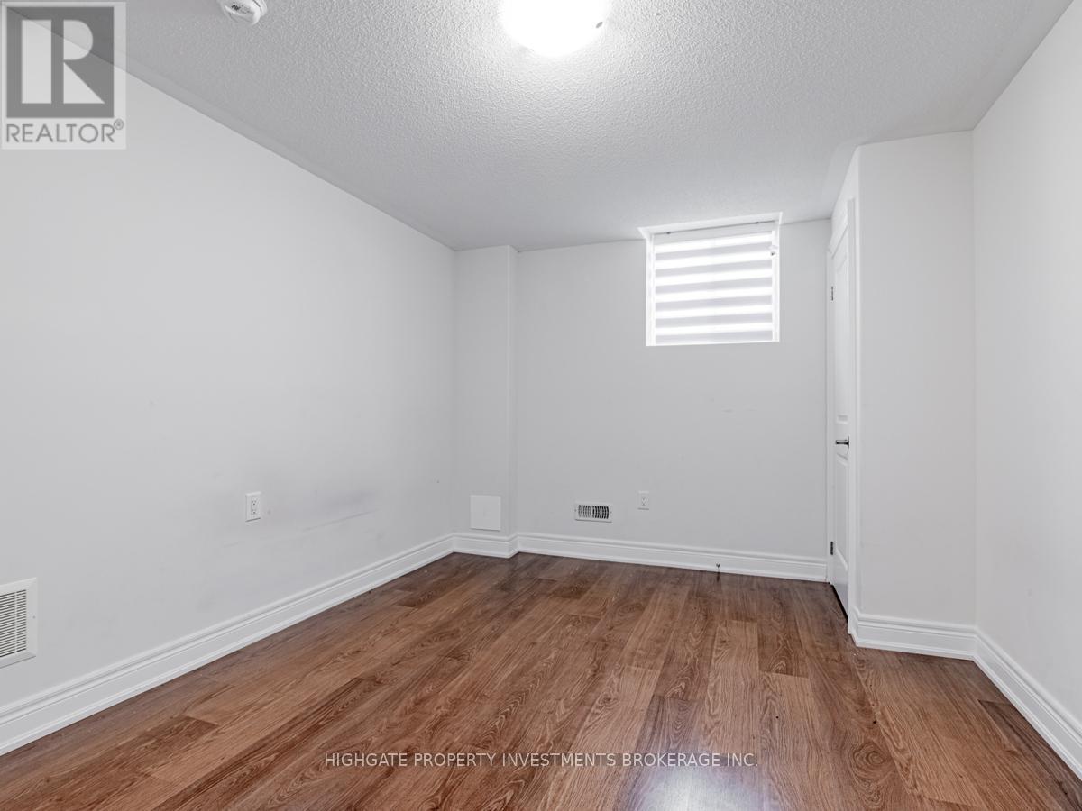 Bsmt - 1055 Purus Path, Pickering, Ontario  L1V 2P8 - Photo 20 - E13668970