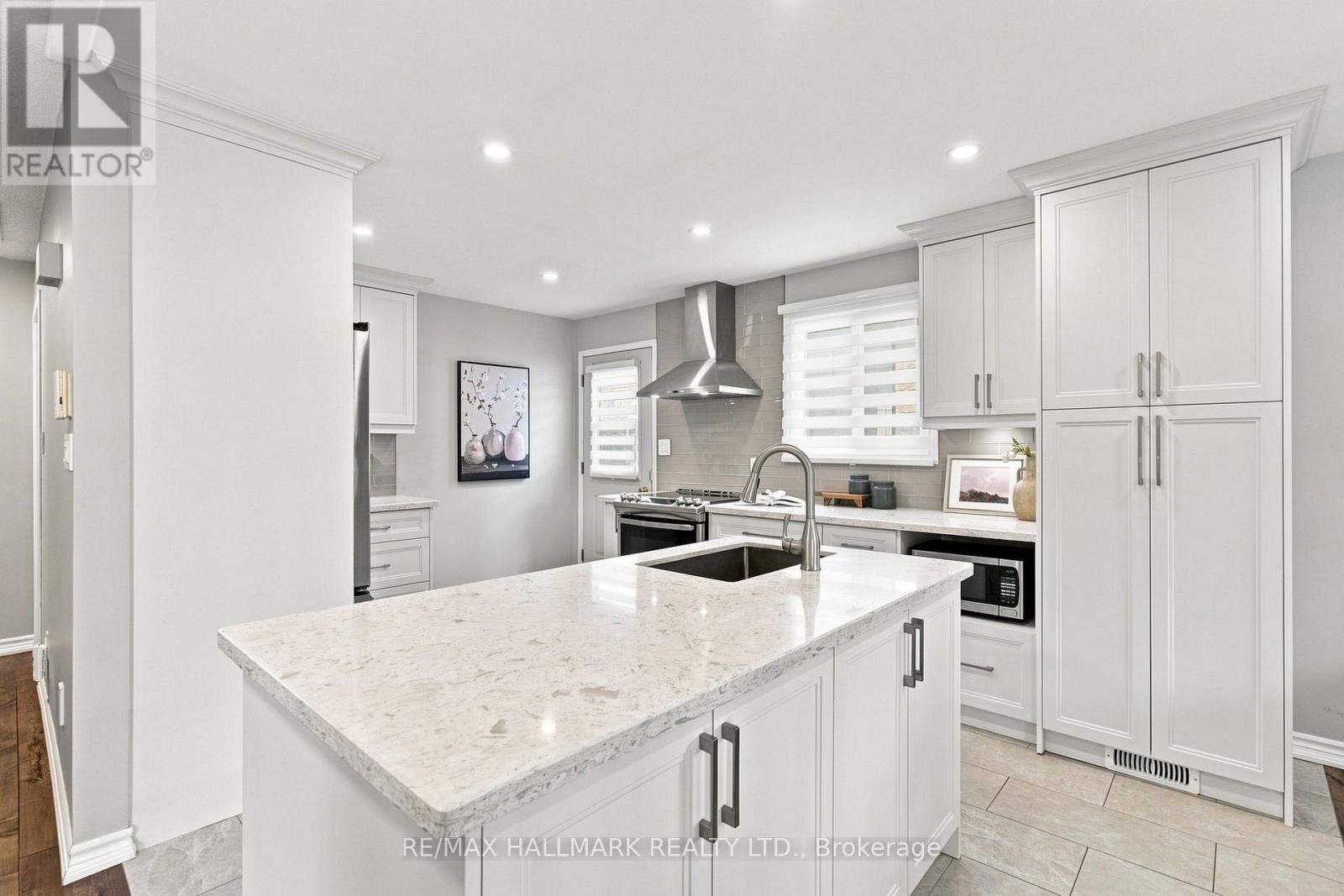 35 Downham Drive, Clarington, Ontario  L1C 4G4 - Photo 13 - E13668994