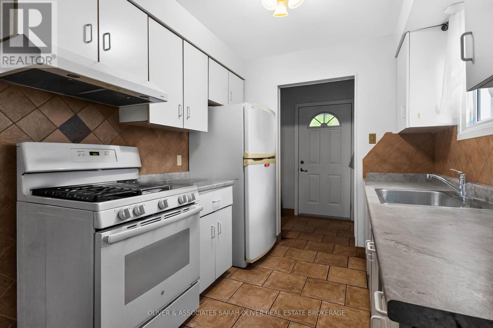 23 Goodman Drive, London South, Ontario  N5Z 4G9 - Photo 13 - X13668500