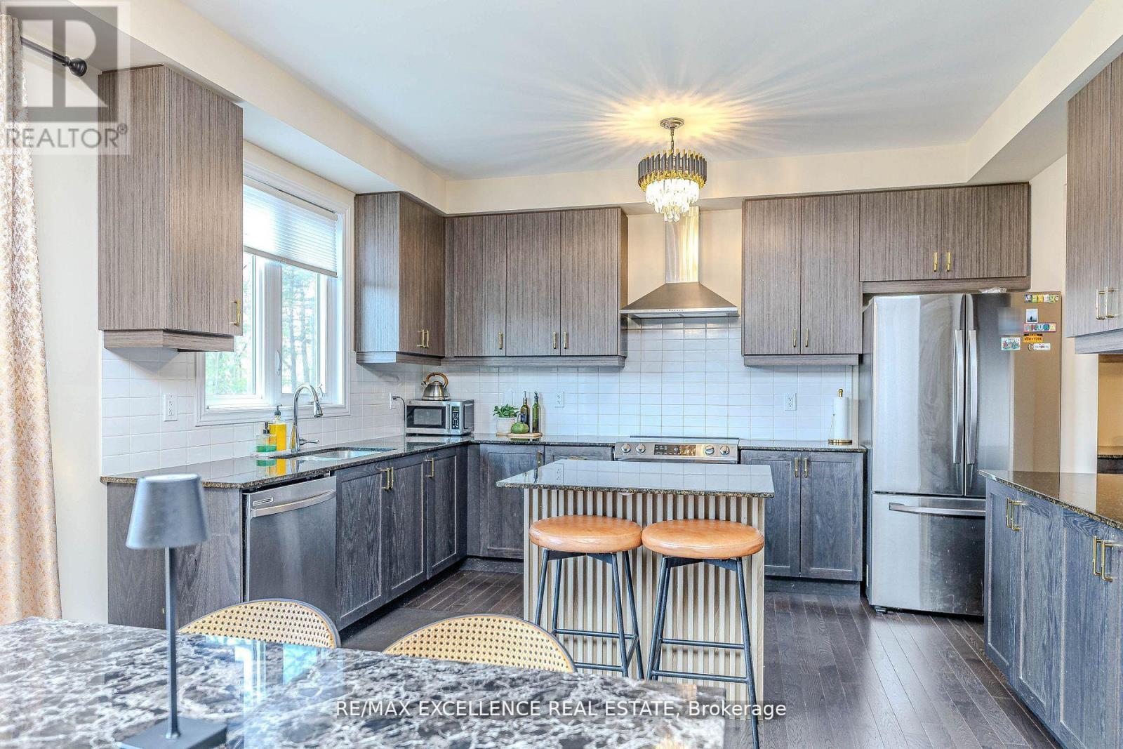 80 Berkely Street, Wasaga Beach, Ontario  L9Z 0K5 - Photo 20 - S13668926