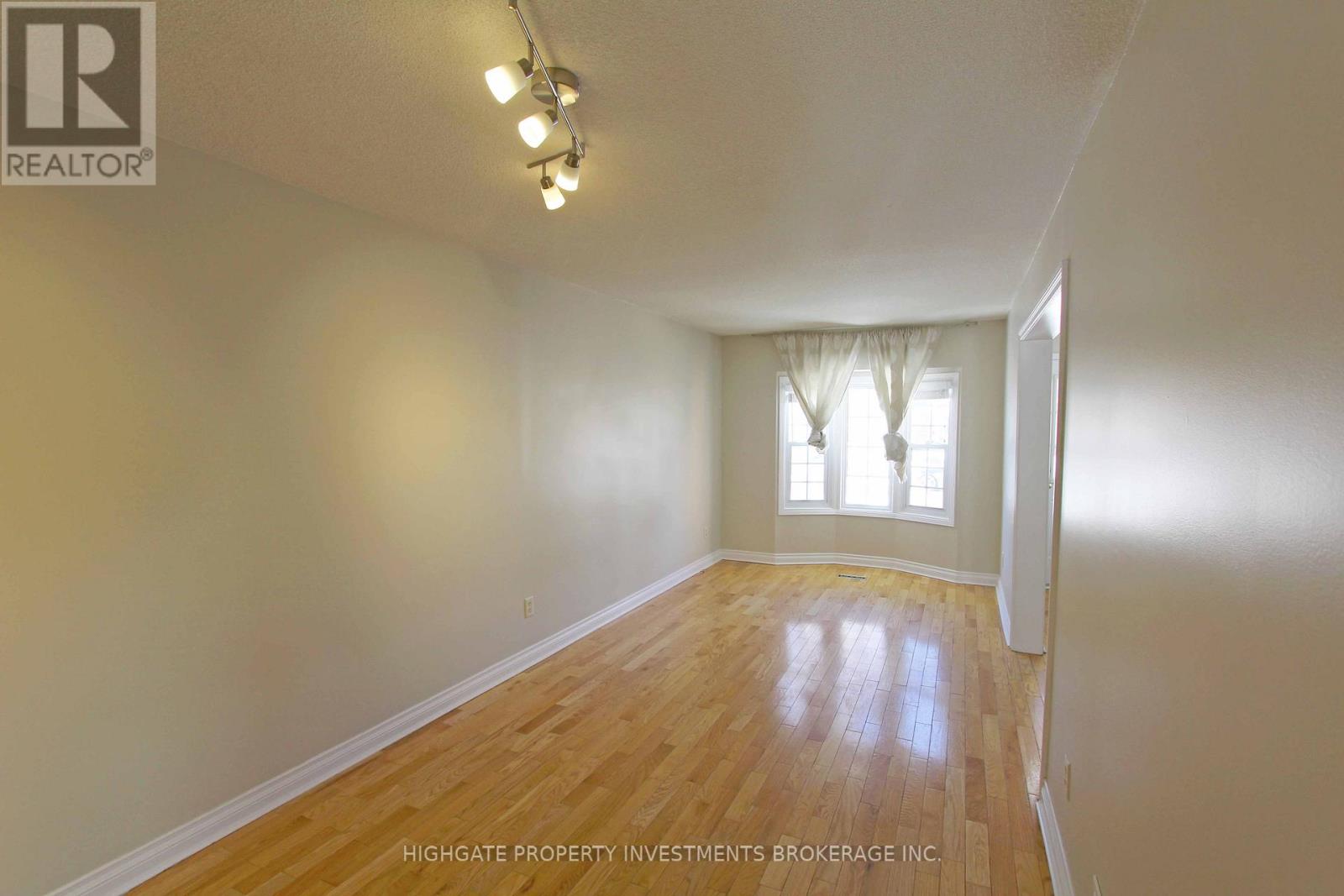 80 Hadden Crescent, Barrie (Cundles East), Ontario L4M 6G7 - Photo 2 - S13669016