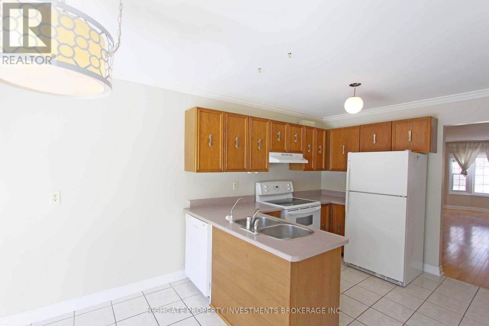 80 Hadden Crescent, Barrie (Cundles East), Ontario L4M 6G7 - Photo 4 - S13669016