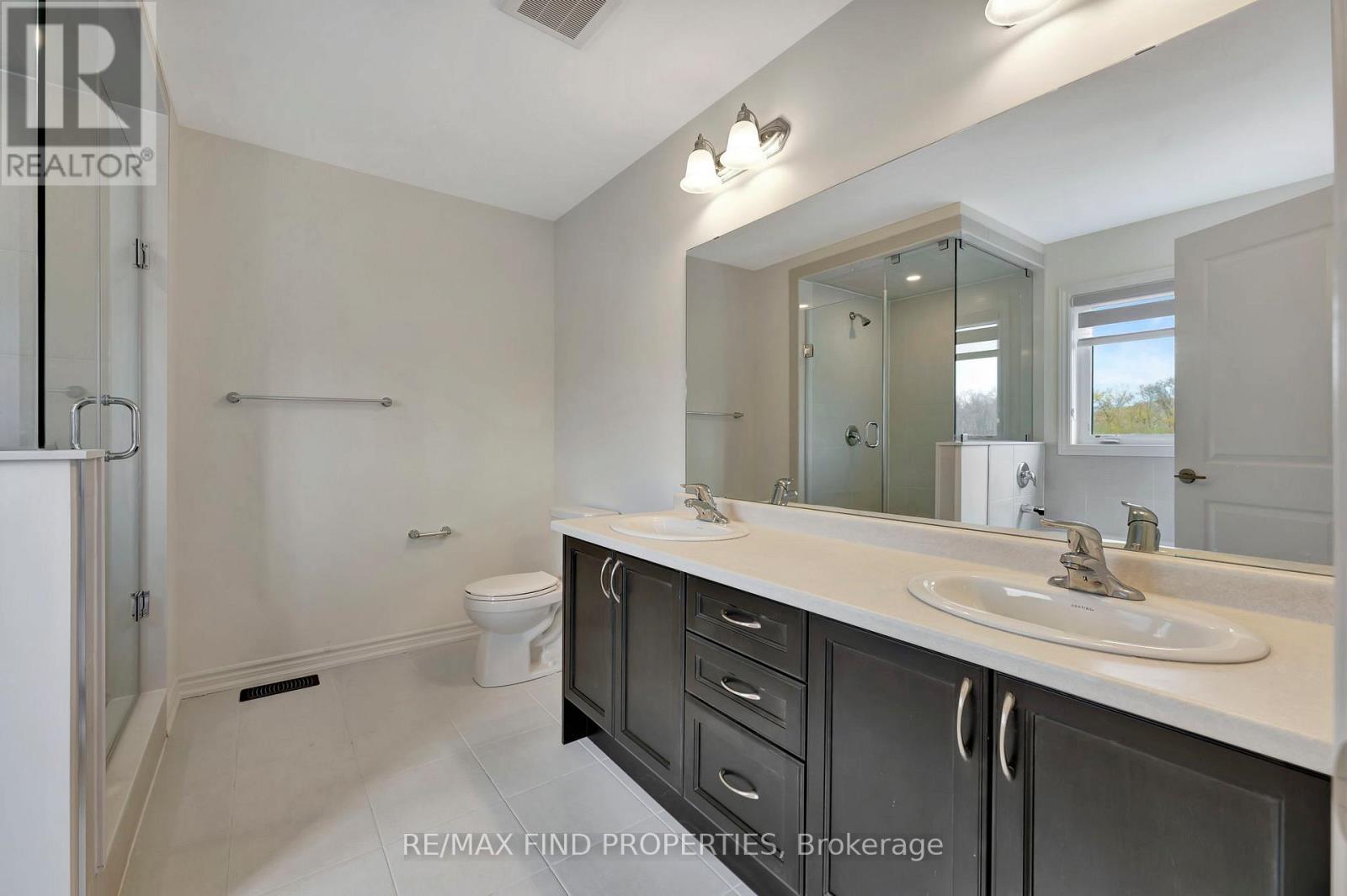 21 Dennis Avenue, Brantford, Ontario N3V 0C1 - Photo 22 - X13656886