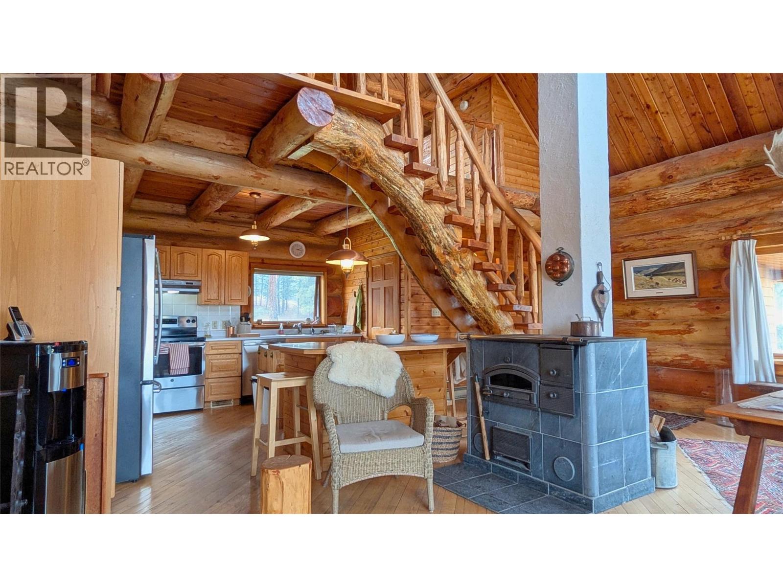 6540 Stanley Road, Ta Ta Creek, British Columbia  V0B 2H0 - Photo 15 - 10397168
