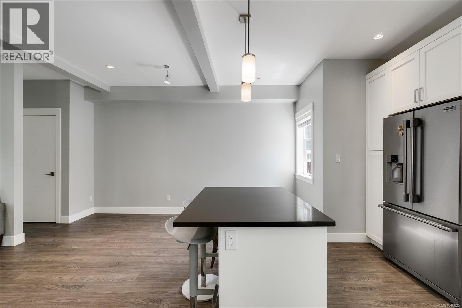 1 2923 Shelbourne St, Victoria, British Columbia V8R 4M7 - Photo 22 - 1046625