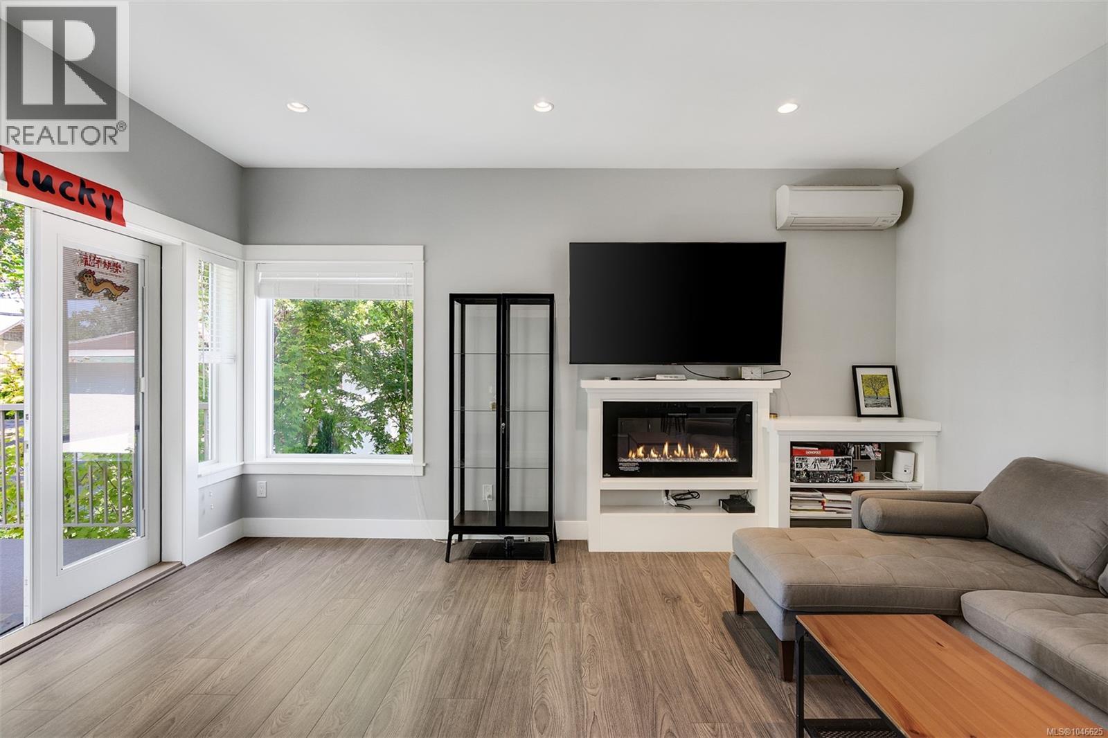 1 2923 Shelbourne St, Victoria, British Columbia V8R 4M7 - Photo 17 - 1046625