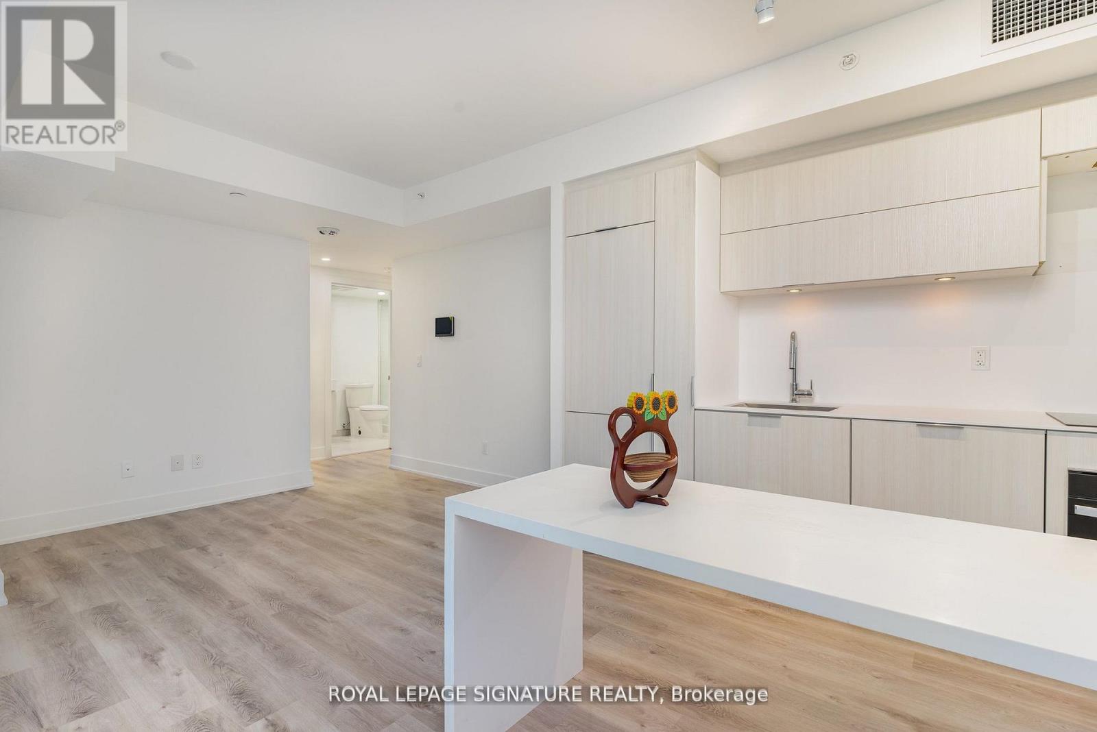 304 - 370 Martha Street, Burlington, Ontario  L7R 0G9 - Photo 13 - W13669024
