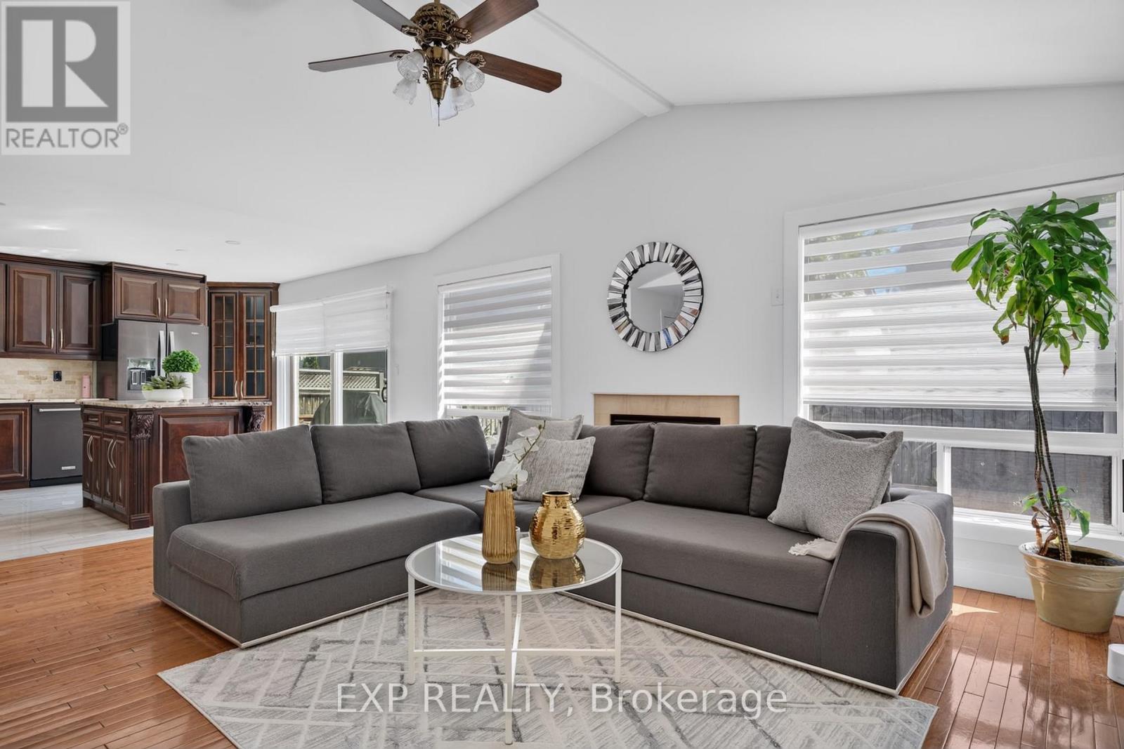 664 Dolby Crescent, Milton, Ontario  L9T 5V5 - Photo 10 - W13669028