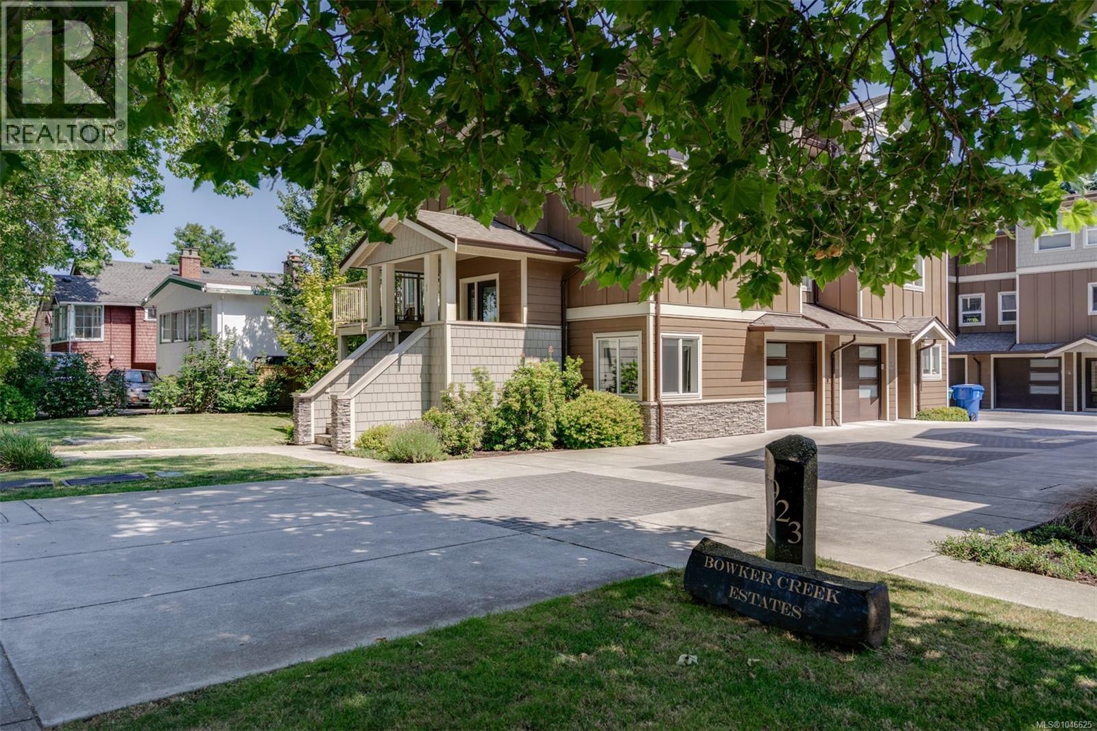 1 2923 Shelbourne St, Victoria, British Columbia V8R 4M7 - Photo 65 - 1046625