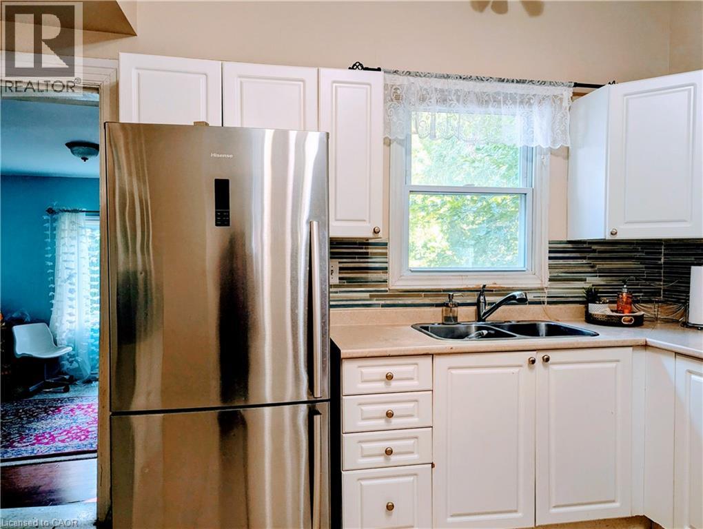 81 Grey Street, Brantford, Ontario  N3T 2T4 - Photo 9 - 40853727