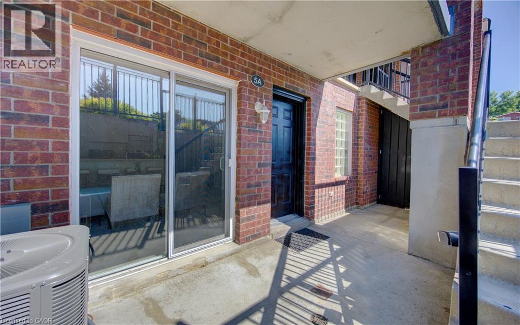 45 Cedarhill Crescent Unit# 5a, Kitchener, Ontario  N2E 0A2 - Photo 5 - 40854331