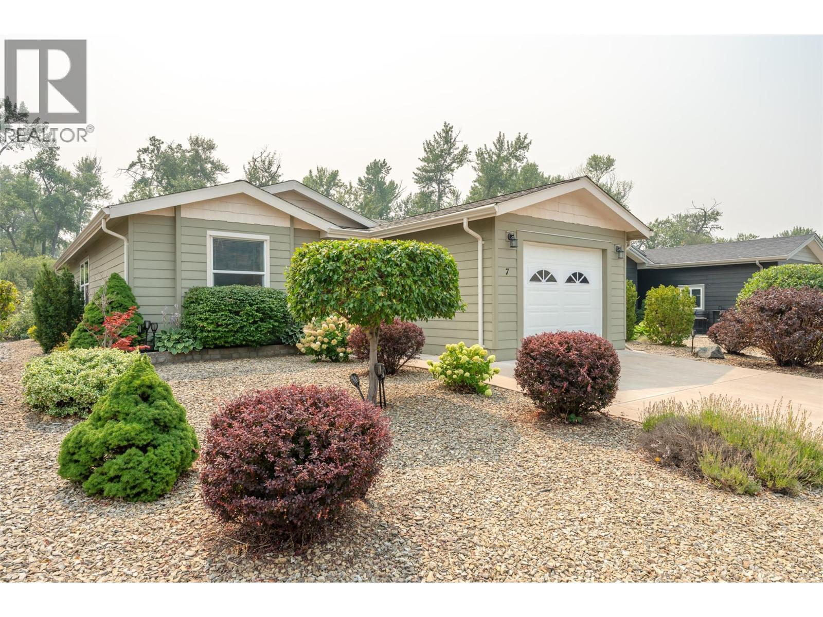 8300 GALLAGHER LK FRONTAGE Road Unit# 7, oliver, British Columbia