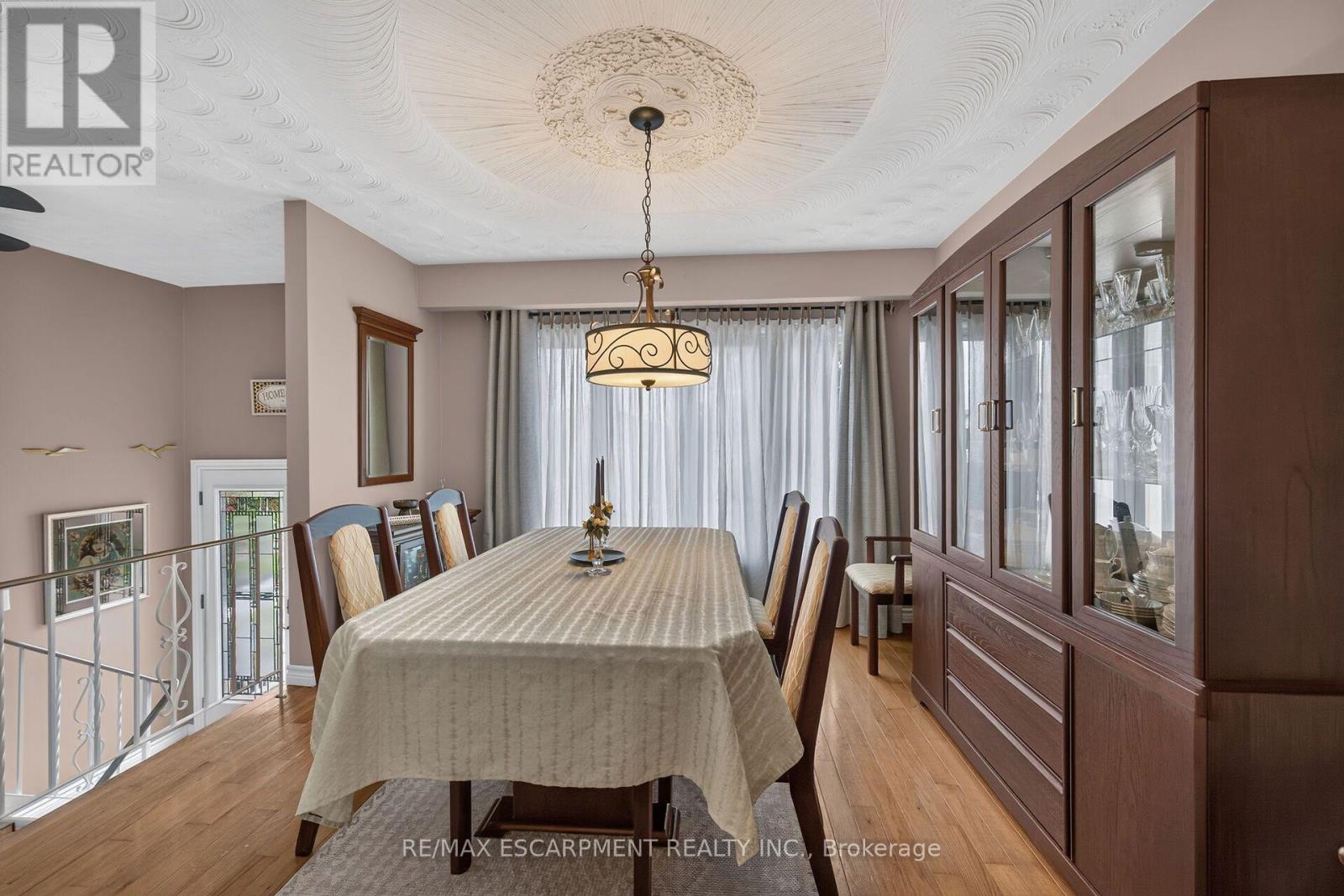 49 Brookstream Court, Hamilton, Ontario  L8K 6J3 - Photo 15 - X13669034