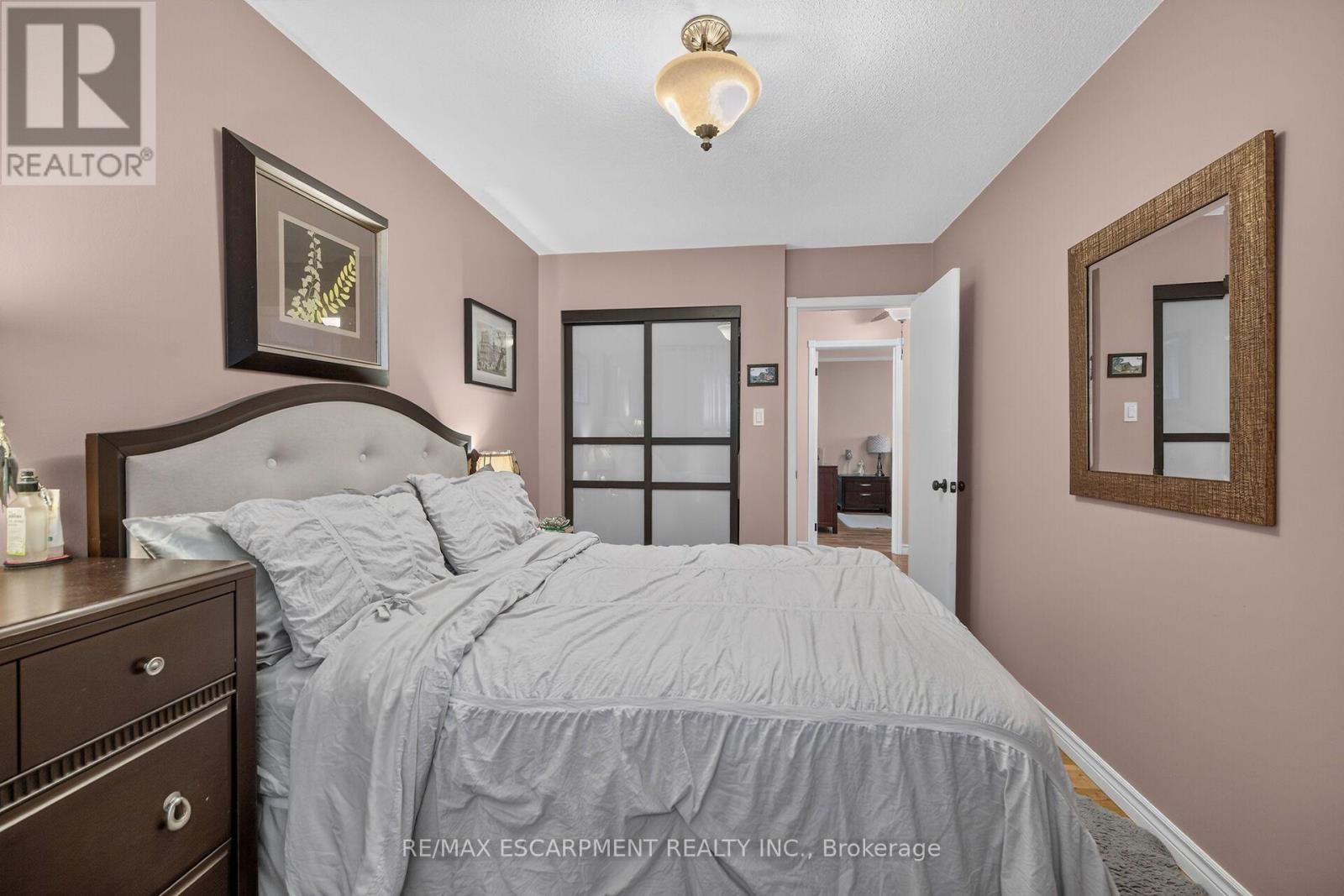 49 Brookstream Court, Hamilton, Ontario  L8K 6J3 - Photo 26 - X13669034