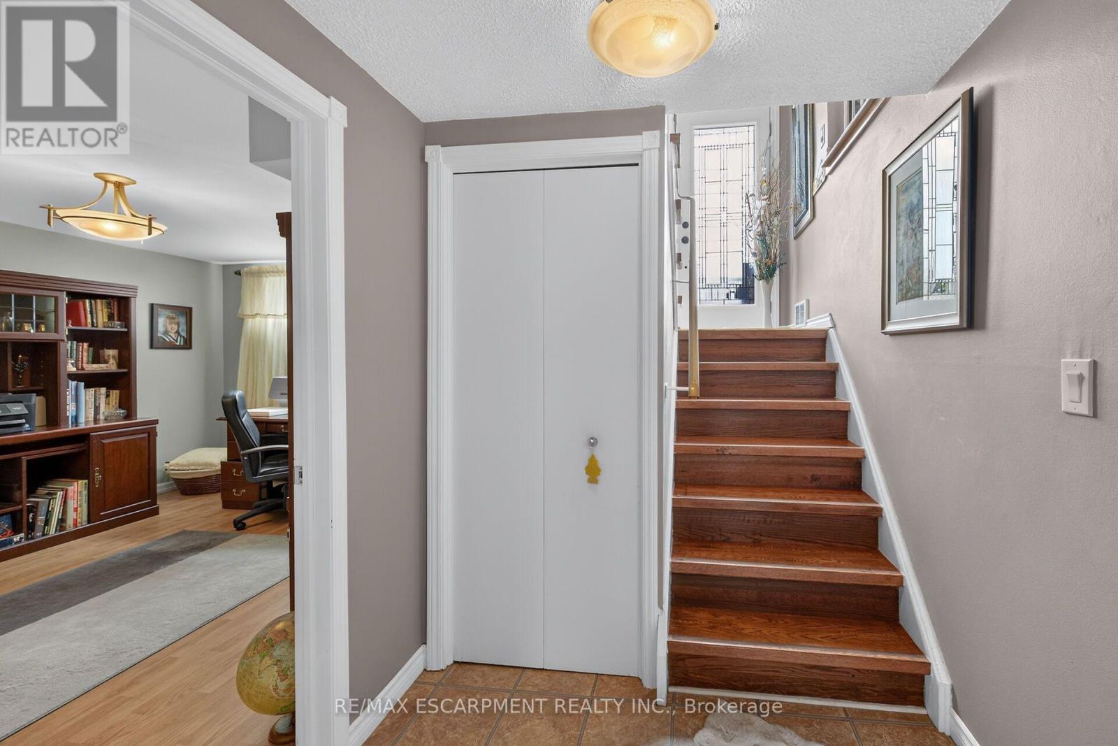 49 Brookstream Court, Hamilton, Ontario  L8K 6J3 - Photo 30 - X13669034