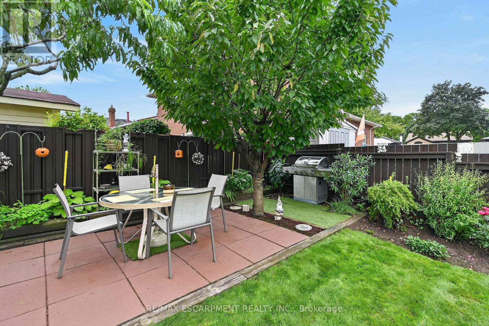 49 Brookstream Court, Hamilton, Ontario  L8K 6J3 - Photo 48 - X13669034
