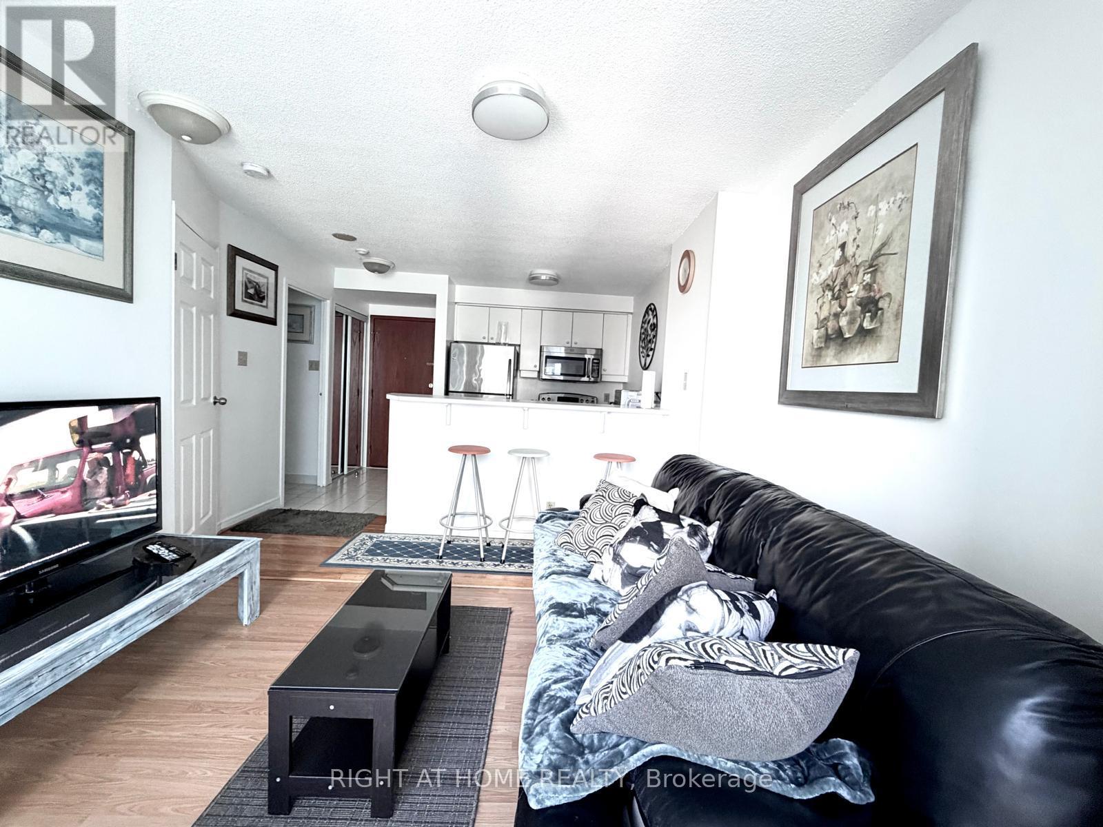 1712 - 10 Queens Quay W, Toronto, Ontario M5J 2R9 - Photo 29 - C13583610