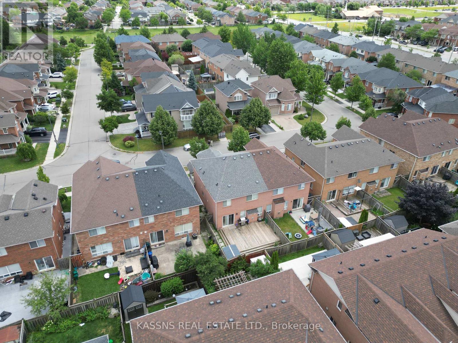 718 Irving Terrace, Milton, Ontario  L9T 6H3 - Photo 2 - W13599652