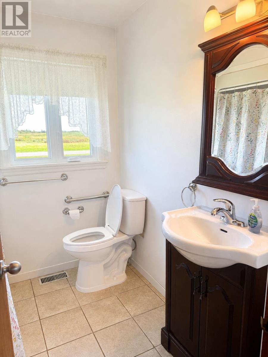 8569 Rte 14, Campbellton, Prince Edward Island  C0B 1E0 - Photo 12 - 202610183