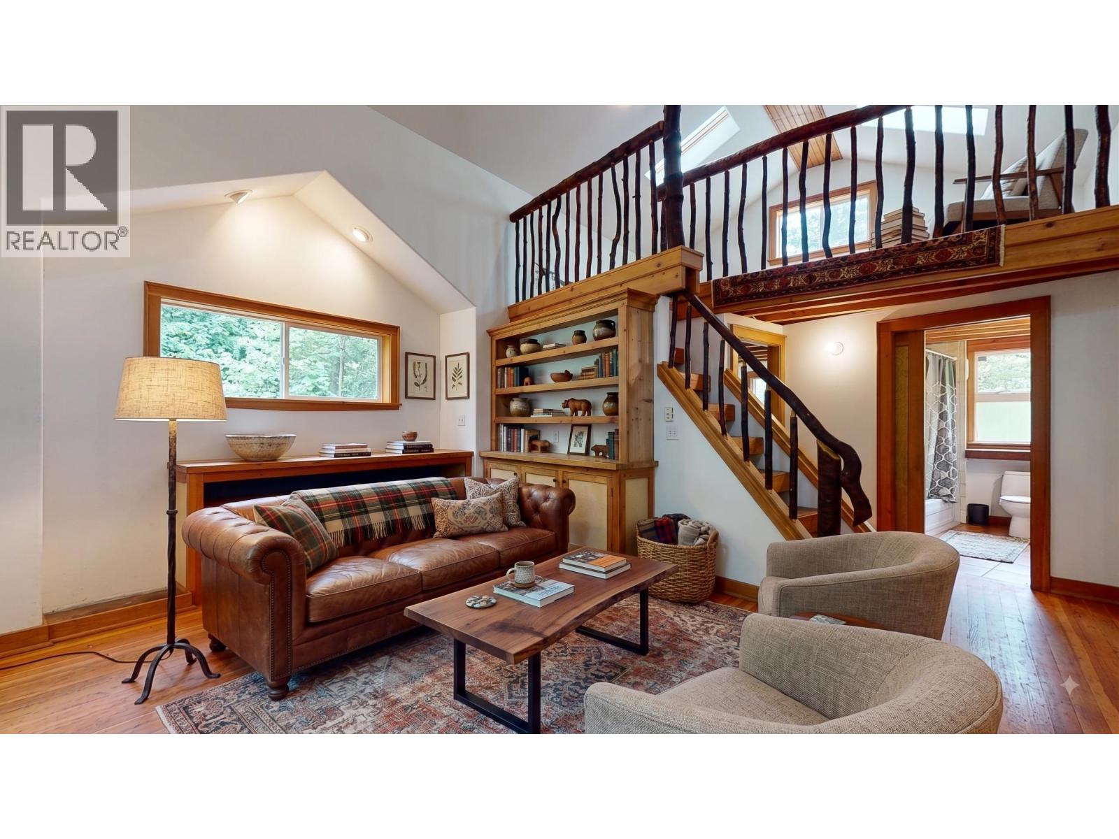 722 West Bay Road, Gambier Island, British Columbia V0N 1V4 - Photo 4 - R3089286