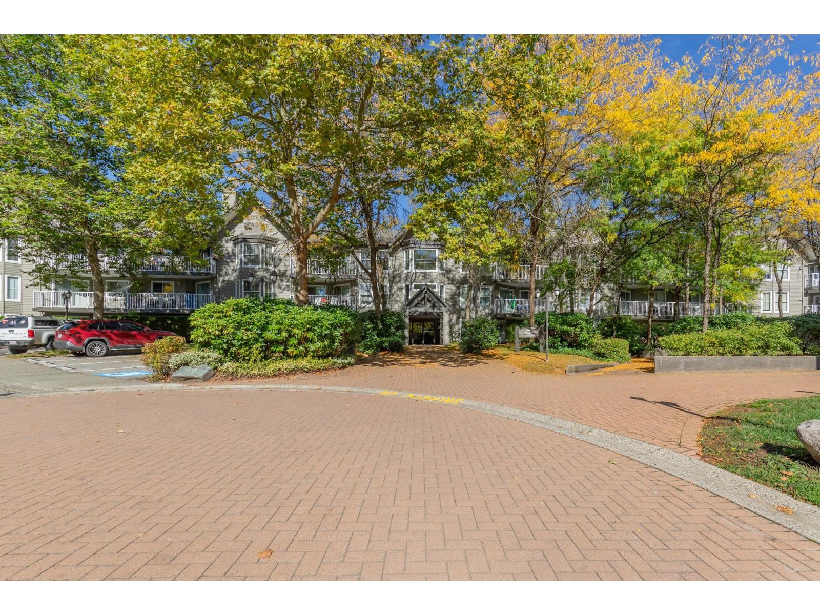 318 15110 108 Avenue, Surrey, British Columbia  V3R 0T6 - Photo 4 - R3154331