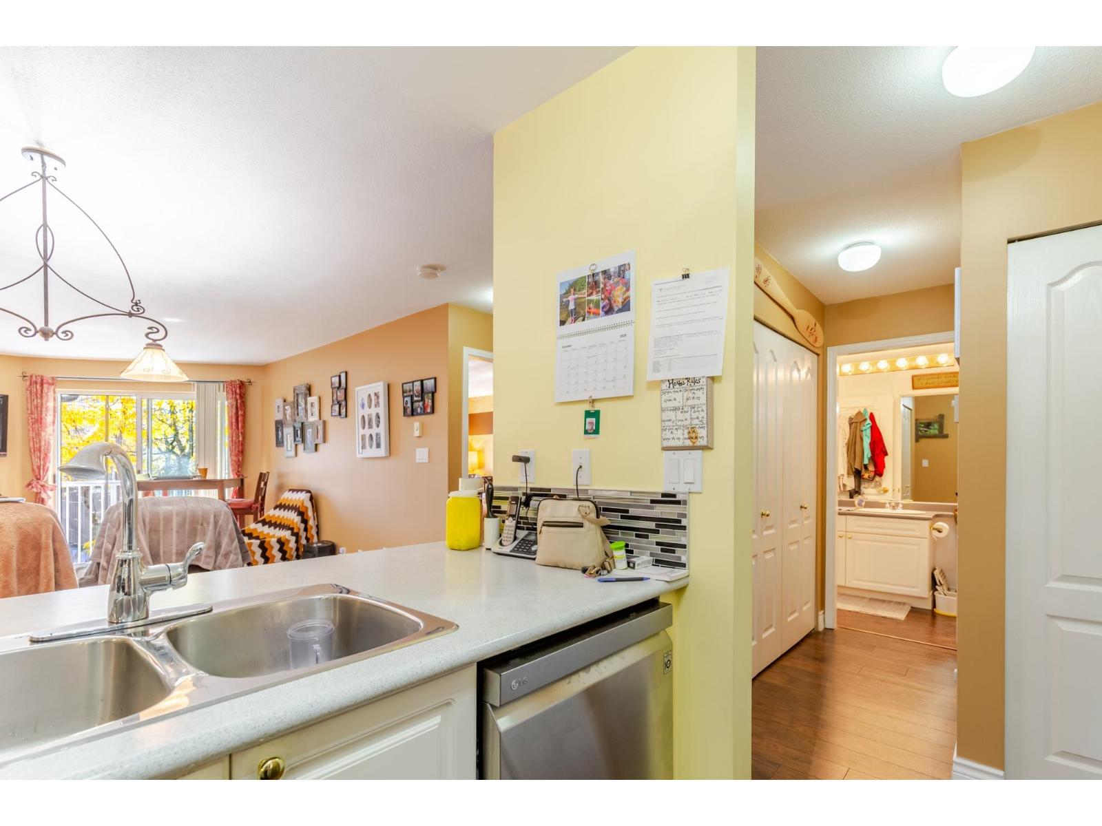 318 15110 108 Avenue, Surrey, British Columbia  V3R 0T6 - Photo 13 - R3154331