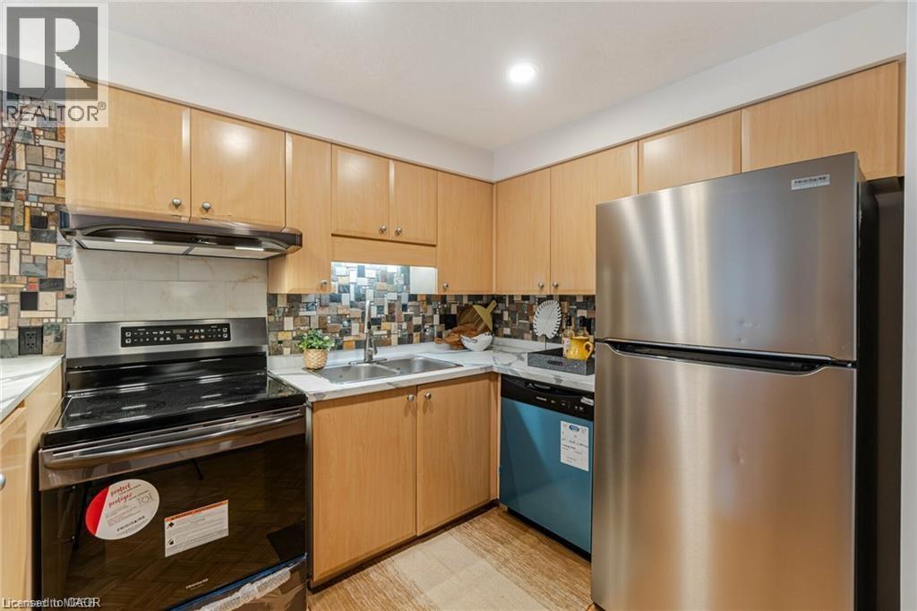 316 Activa Avenue, Kitchener, Ontario  N2E 3V1 - Photo 12 - 40845159