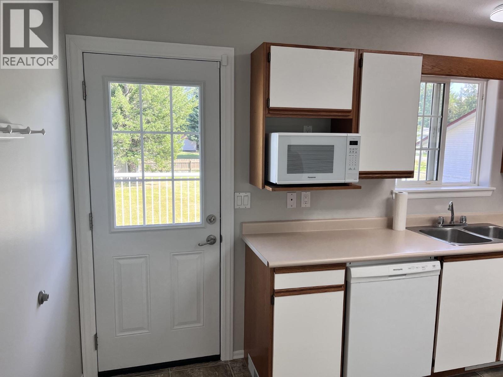 2210 Gassoff Road, Quesnel, British Columbia  V2J 4E6 - Photo 7 - R3155337