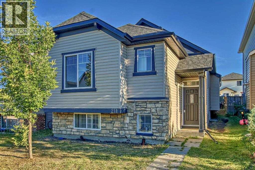 211 Saddlebrook Way NE, Calgary, Alberta
