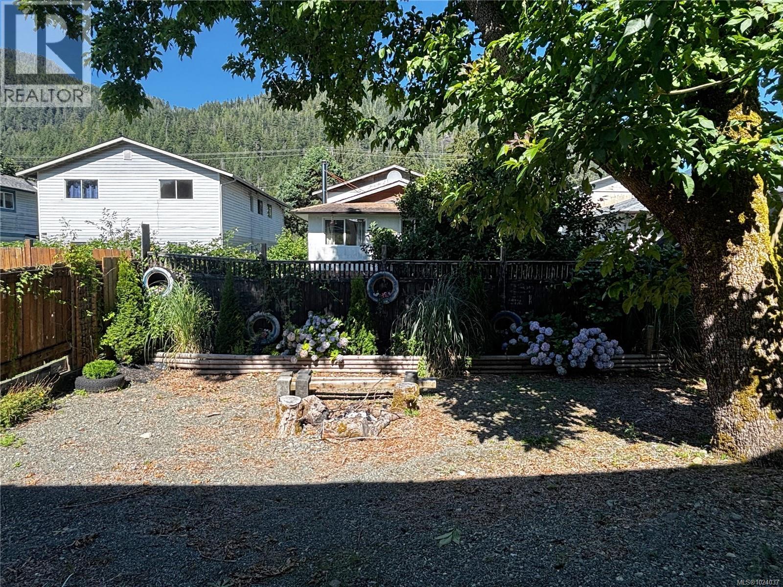 324 Alpine View Rd, Tahsis, British Columbia  V0P 1X0 - Photo 13 - 1024037