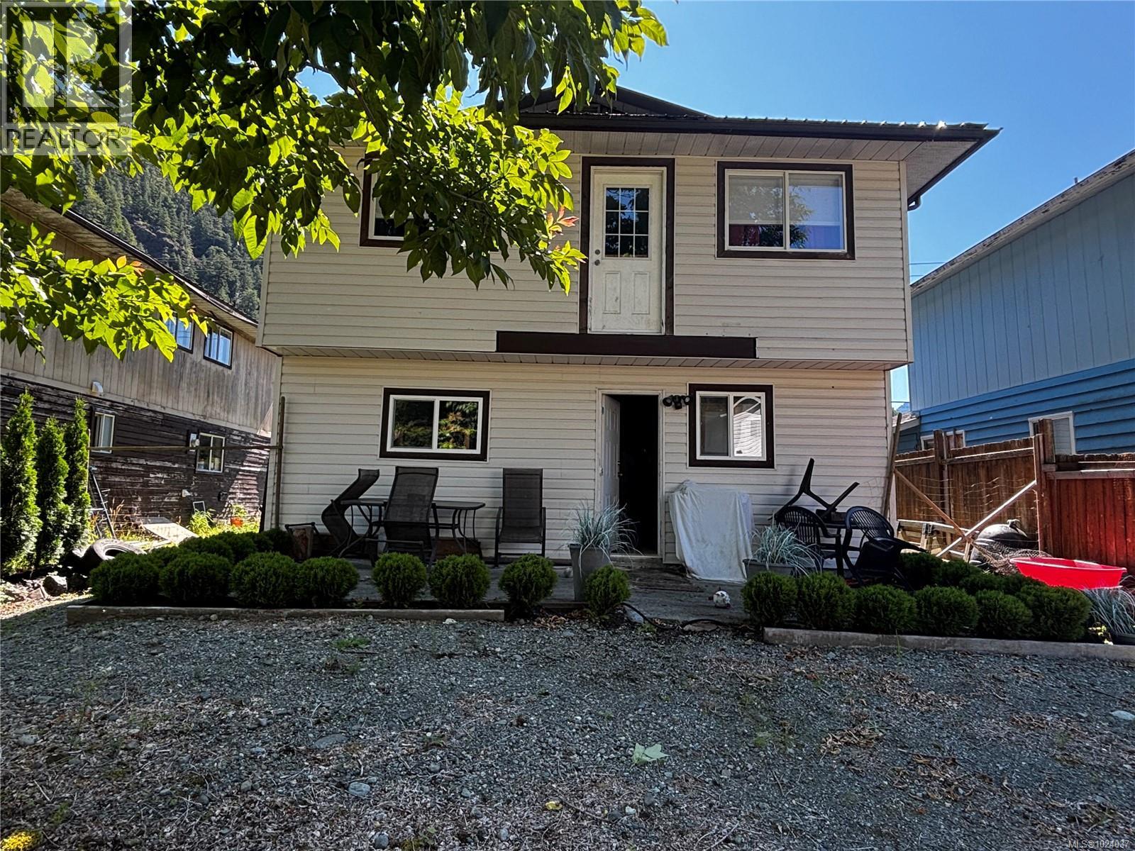 324 Alpine View Rd, Tahsis, British Columbia  V0P 1X0 - Photo 12 - 1024037