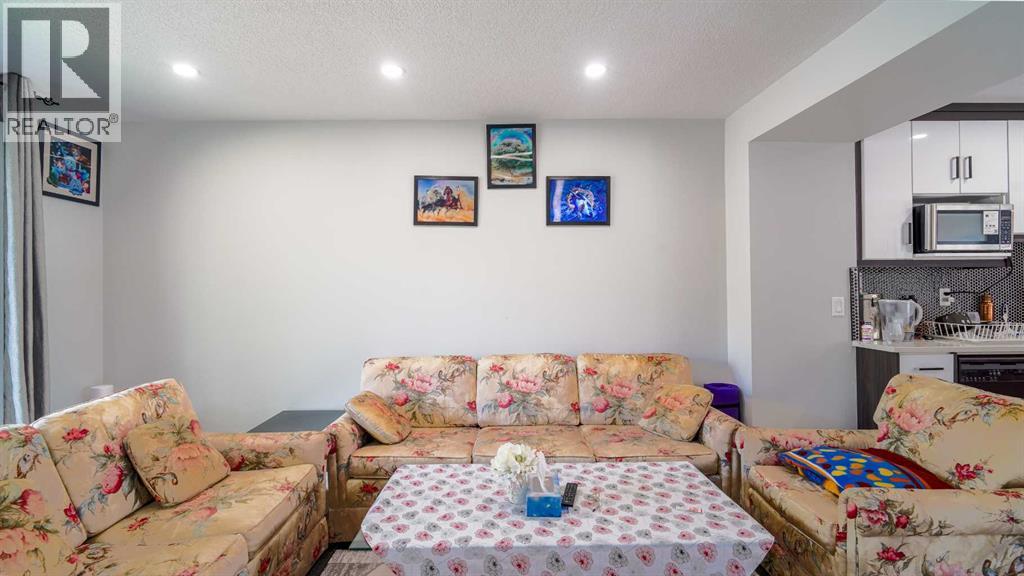 164 Castlegreen Close NE, Calgary, Alberta  T3J 1Y6 - Photo 7 - A2320800